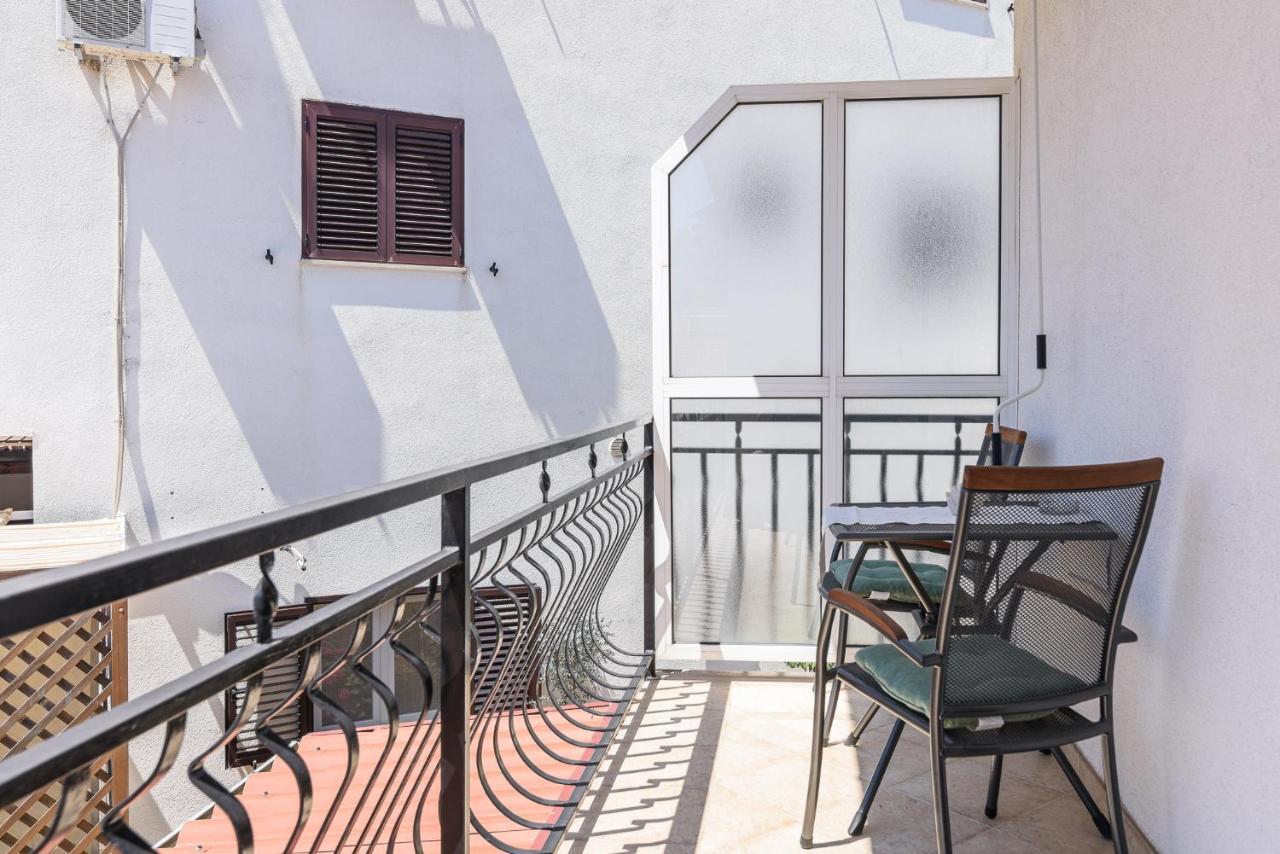 Apartmani Suki Трогир Экстерьер фото